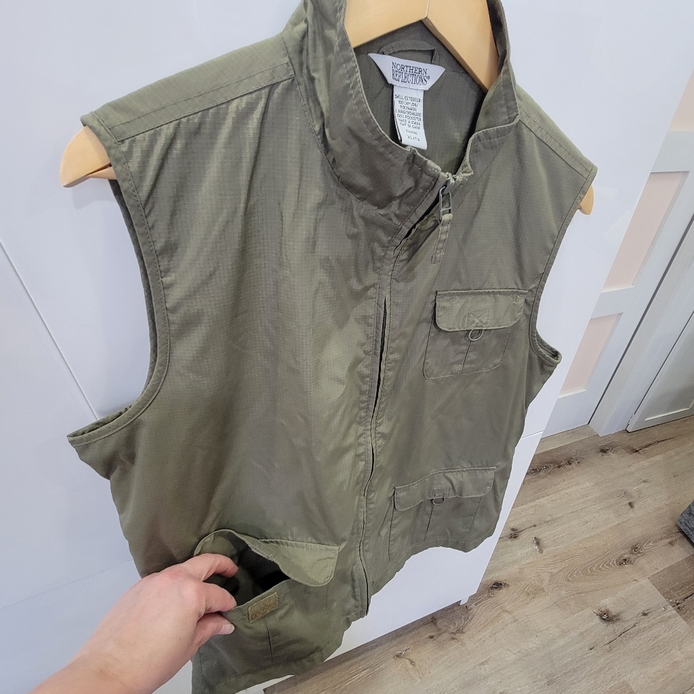 Northern Reflections Green Utility Cargo Vest Outdoor Coastal Gorpcore Womens XL - Picture 9 of 17
